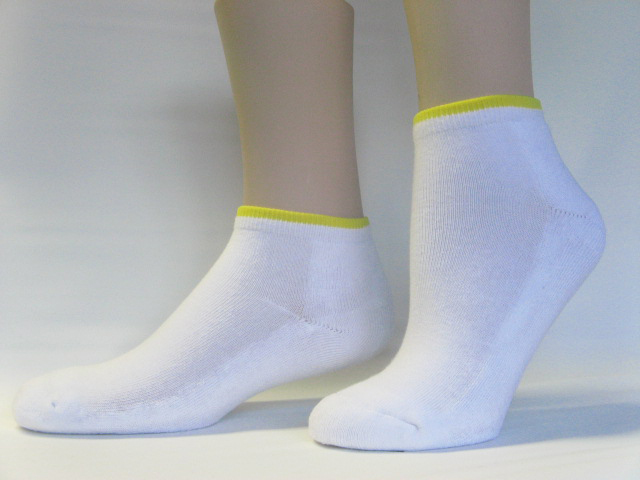 yellow trim low cut running athletic socks